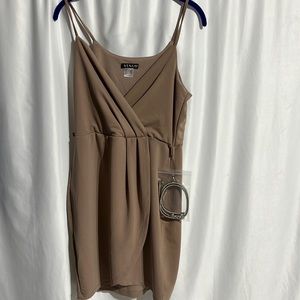 VENUS short brownish dress size S NEW